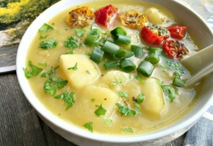 Prea buna, prea ca la tara – Supa traditionala de cartofi